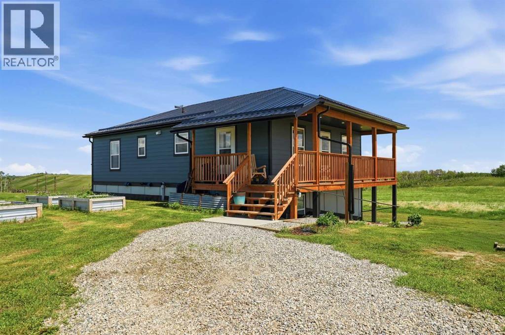 16, 30480 Range Road 12, Rural Mountain View County, Alberta  T0M 0N0 - Photo 8 - A2338001