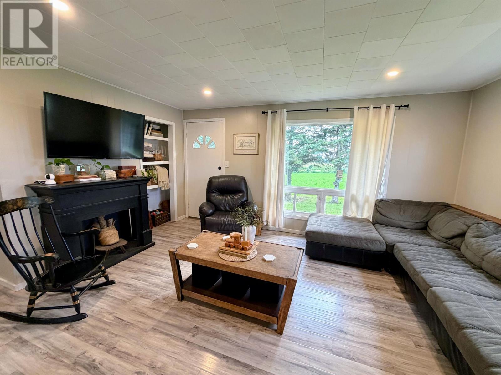 67 Maclellan Road, Grand River, Prince Edward Island  C0B 1Y0 - Photo 11 - 202621135