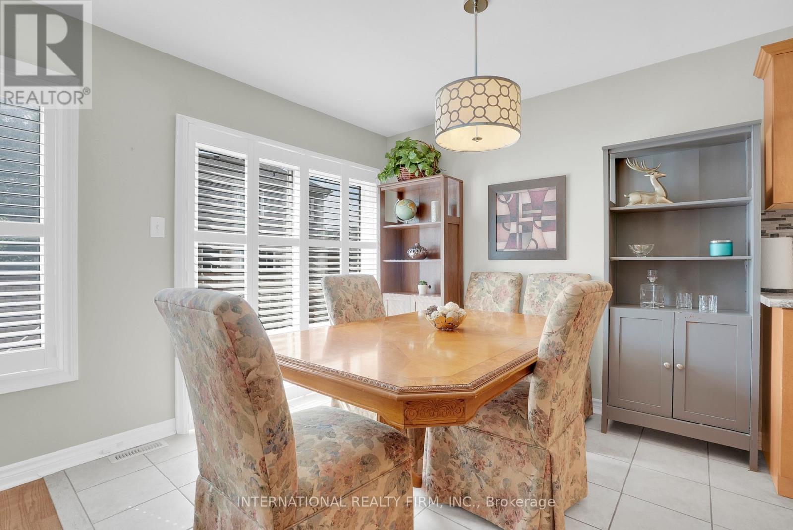 3 Maple Crown Terrace, Barrie (Innis-Shore), Ontario  L4M 7H3 - Photo 18 - S13700726