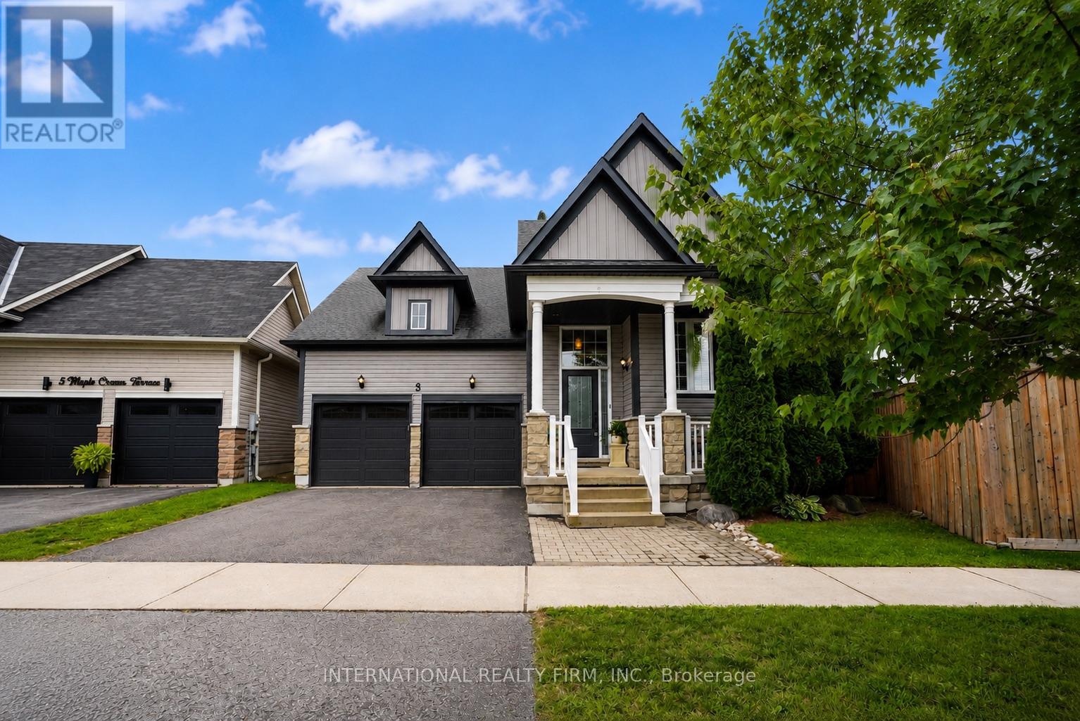 3 Maple Crown Terrace, Barrie (Innis-Shore), Ontario  L4M 7H3 - Photo 2 - S13700726