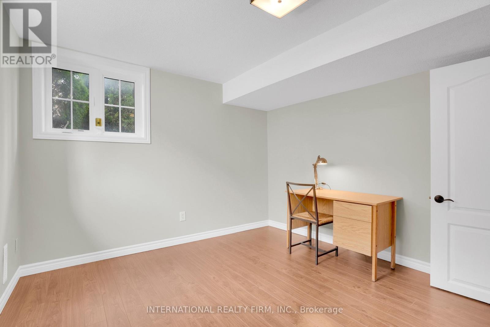 3 Maple Crown Terrace, Barrie (Innis-Shore), Ontario  L4M 7H3 - Photo 38 - S13700726