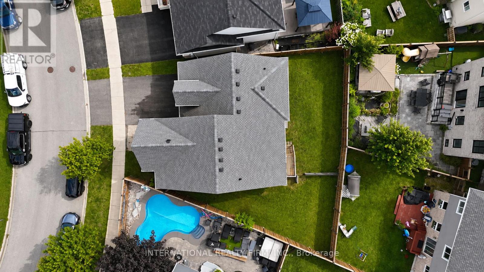3 Maple Crown Terrace, Barrie (Innis-Shore), Ontario  L4M 7H3 - Photo 6 - S13700726