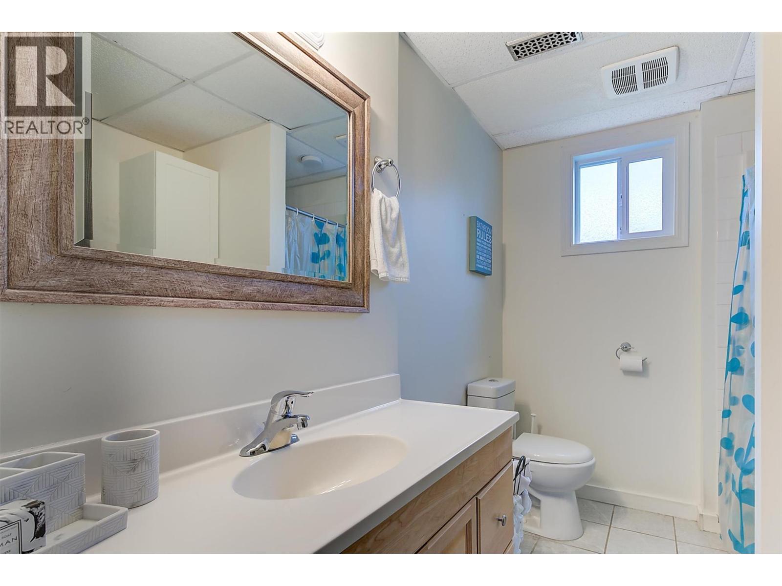 790 Torrs Court, Kelowna, British Columbia  V1W 1B5 - Photo 33 - 10398365