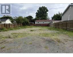 <div class="price">$30,900</div> 12 Country Road<br>Grand Falls-Windsor, Newfoundland & Labrador<br>