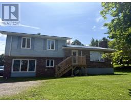 <div class="price">$460,000</div> 199 Green Hill Road<br>Alma, Nova Scotia<br><div class='bed_bath'>3 Bed | 2 Bath</div>