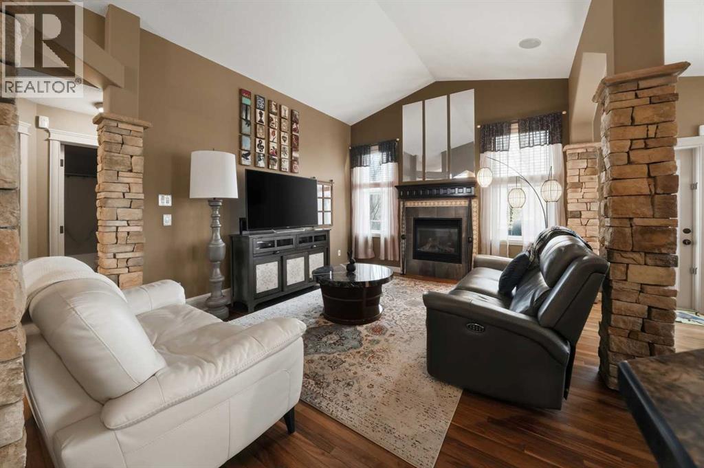 3 Legacy Cove, Sylvan Lake, Alberta  T4S 2M8 - Photo 6 - A2311860