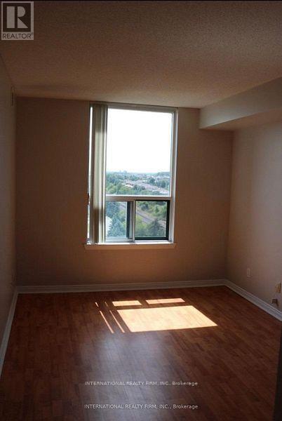 1010 - 135 Hillcrest Avenue, Mississauga, Ontario  L5B 4B1 - Photo 5 - W13700668