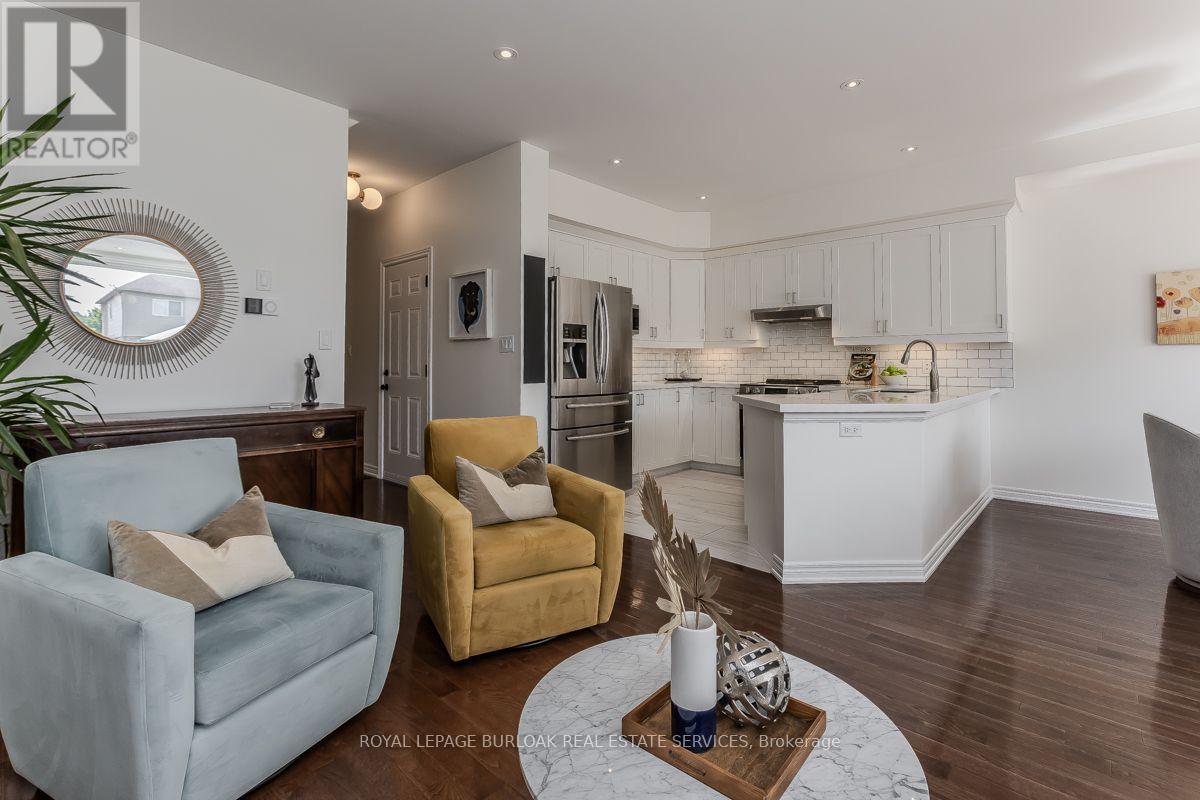 5316 Applegarth Drive, Burlington, Ontario  L7L 7E3 - Photo 6 - W13700742