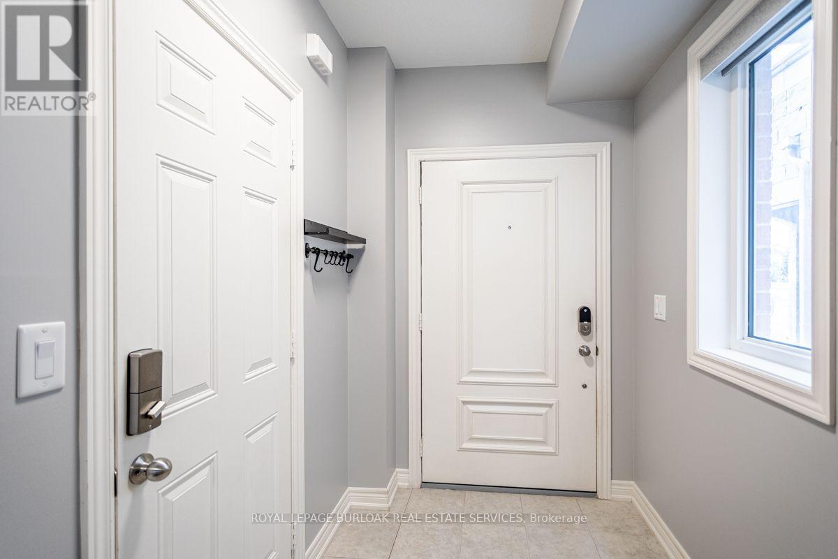 3956 Tufgar Crescent, Burlington, Ontario  L7M 1P8 - Photo 4 - W13700752