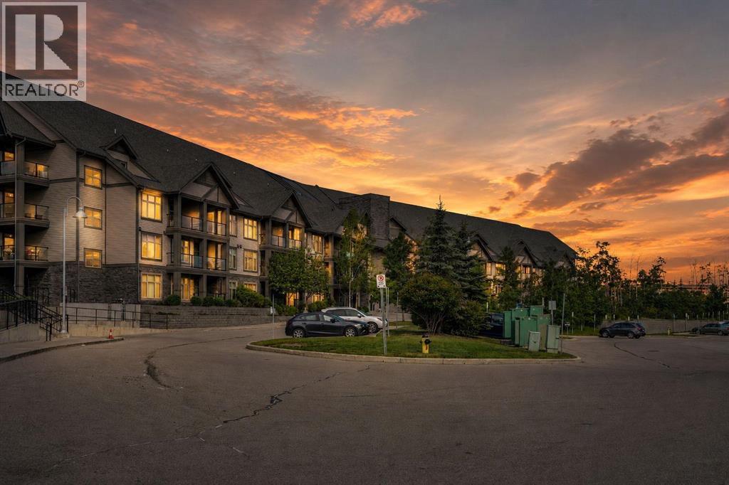 214, 15 Aspenmont Heights SW, Calgary, Alberta