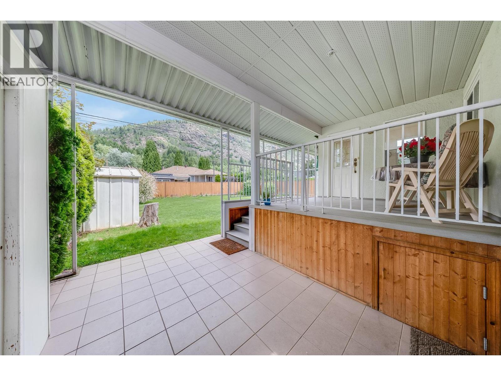 3311 Dahlia Crescent, Trail, British Columbia  V1R 2Y1 - Photo 16 - 10390517