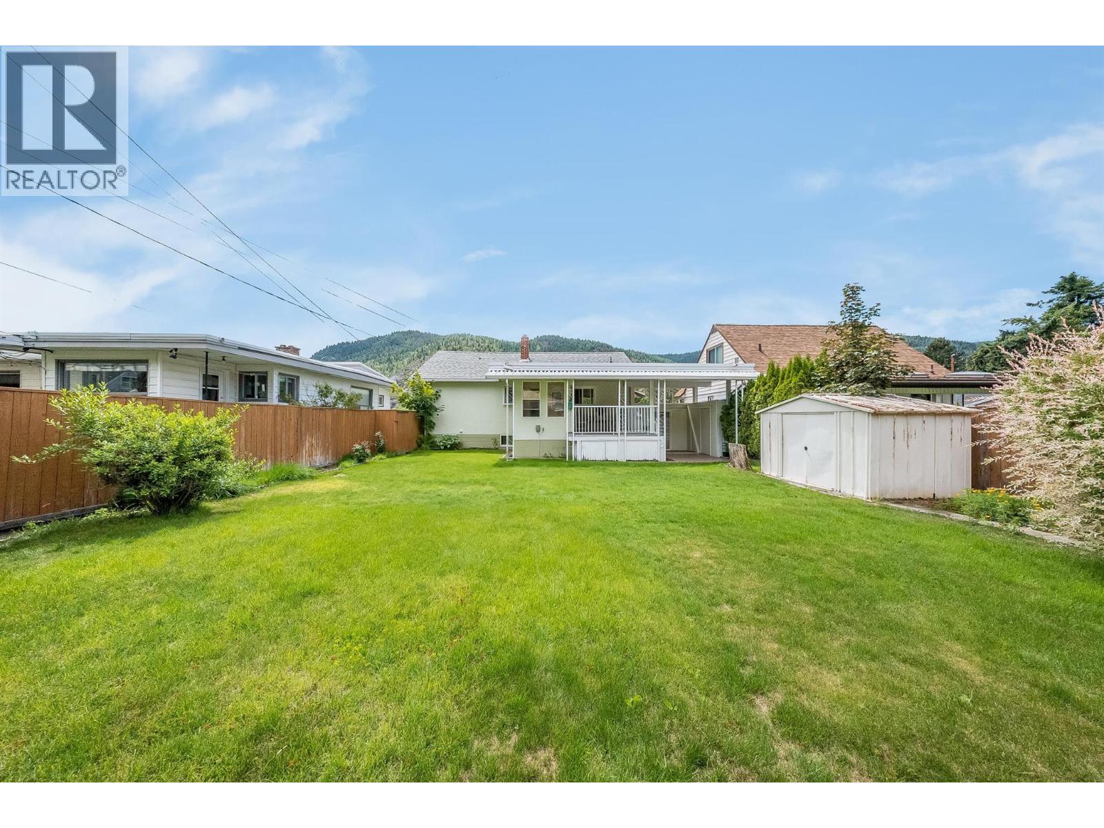 3311 Dahlia Crescent, Trail, British Columbia  V1R 2Y1 - Photo 35 - 10390517