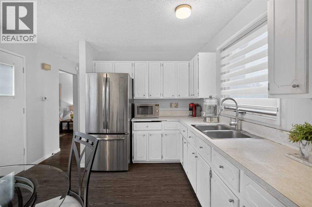 3881 Fonda Way SE, Calgary, Alberta  T2A 5R4 - Photo 9 - A2337529