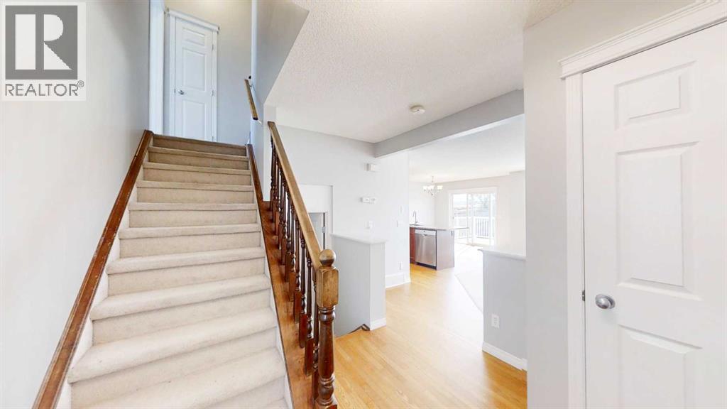 124 Everglen Way SW, Calgary, Alberta  t2y 5g2 - Photo 4 - A2338297