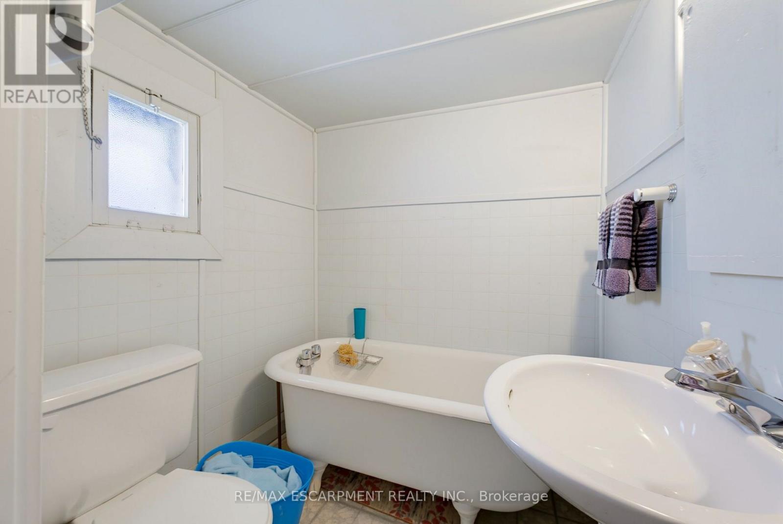 22 Mildred Avenue, St. Catharines, Ontario  L2R 6J1 - Photo 17 - X13700720