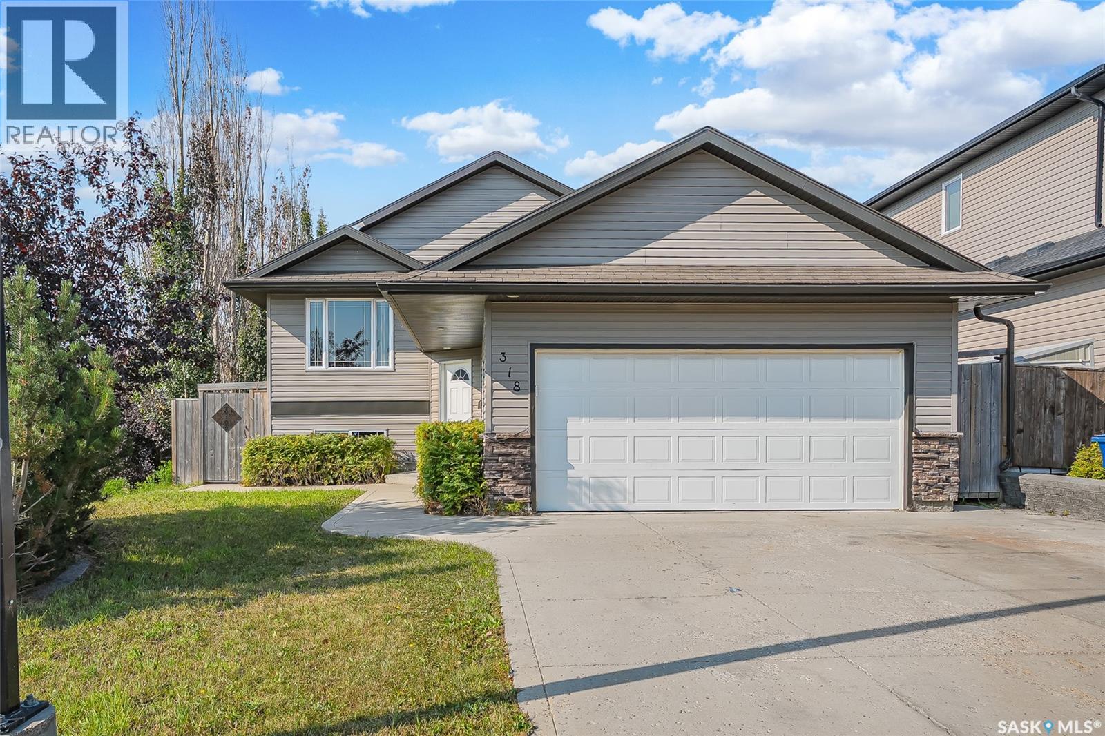 318 Lucyk Crescent, Saskatoon, Saskatchewan  S7W 0E8 - Photo 1 - SK046256