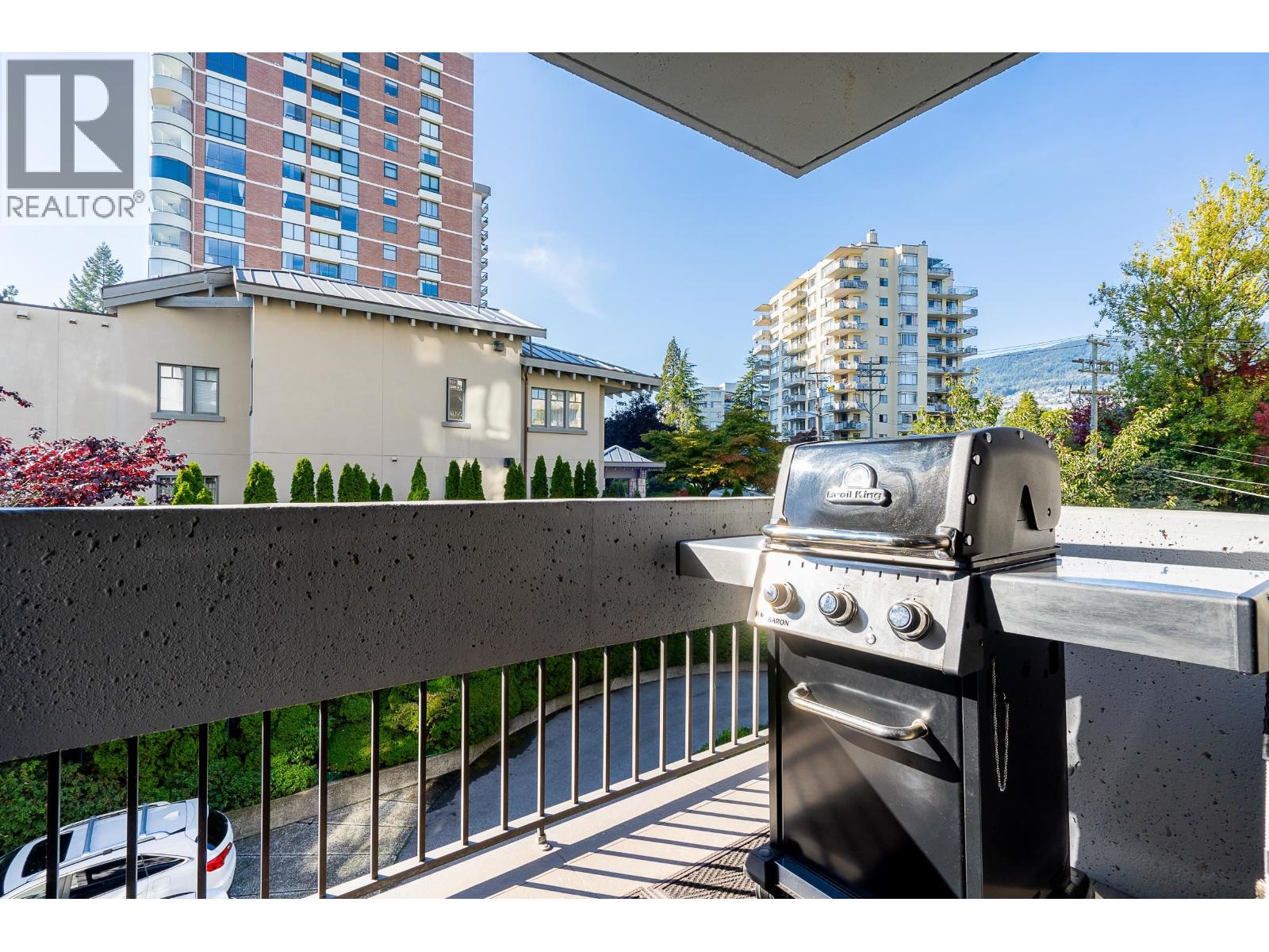 301 1930 Bellevue Avenue, West Vancouver, British Columbia V7V 1B5 - Photo 24 - R3157588