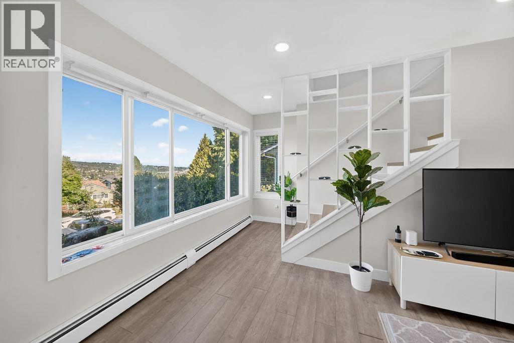 7749 Lee Street, Burnaby, British Columbia V3N 4B9 - Photo 12 - R3157732