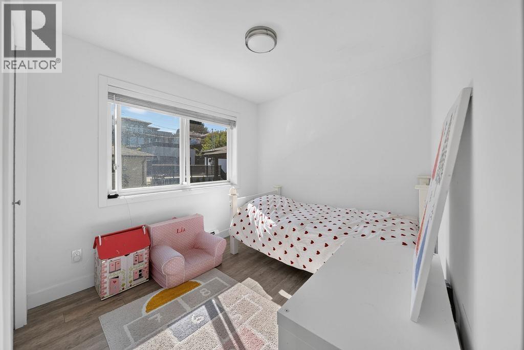 7749 Lee Street, Burnaby, British Columbia V3N 4B9 - Photo 25 - R3157732