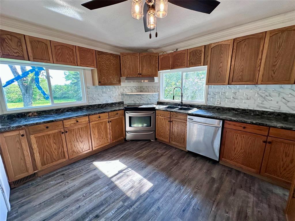 1712 Dawson Road, Lorette, Manitoba  R5K 0T5 - Photo 14 - 202621061