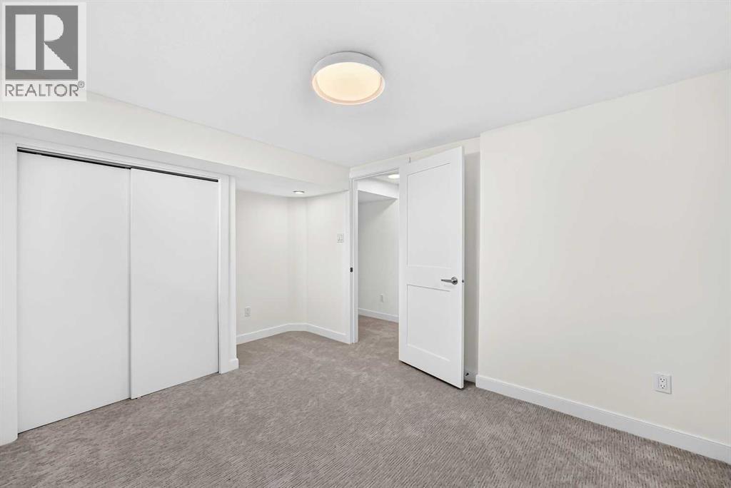 4139 Bowlen Street NW, Calgary, Alberta  T2L 1P8 - Photo 33 - A2328597