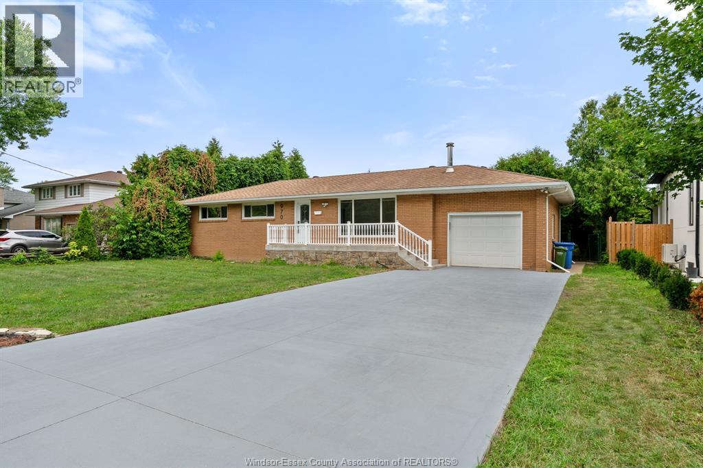 MLS# 26020292: 970 Morand STREET, Windsor, Canada