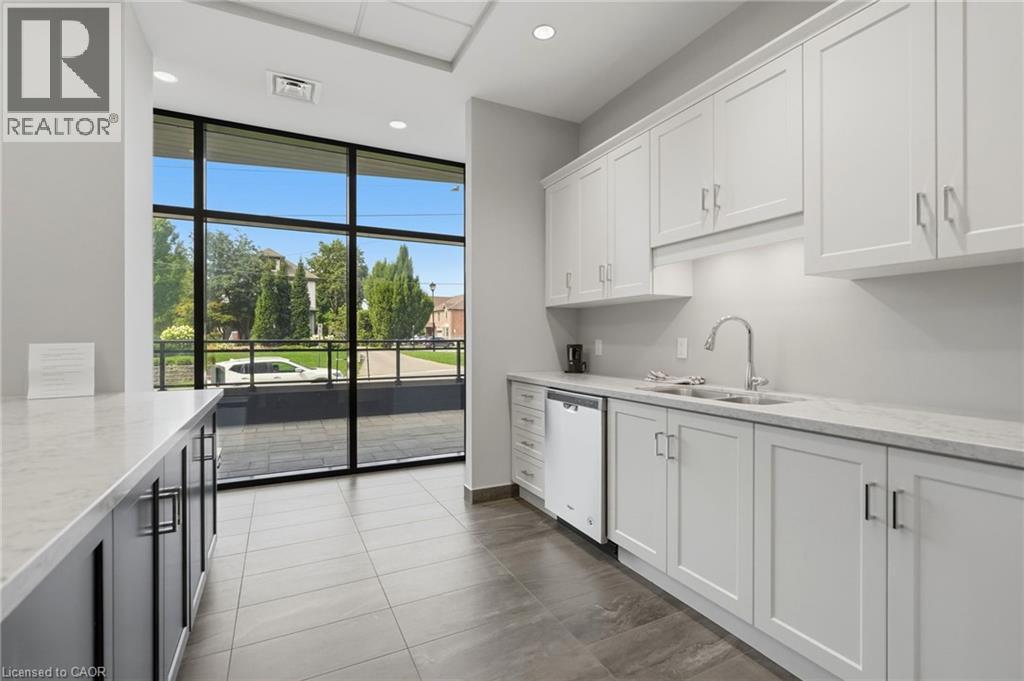 30 Hamilton Street S Unit# 101, Waterdown, Ontario  L8B 1V8 - Photo 34 - 40853255