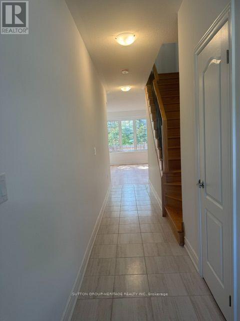 7 Deer Creek Court, Toronto, Ontario  M1C 1N8 - Photo 3 - E13700674