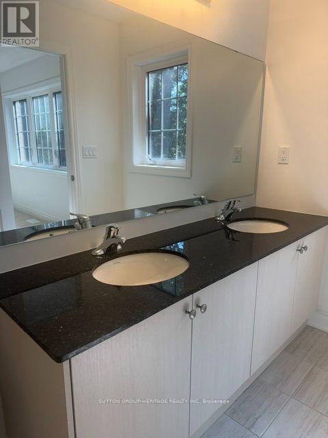 7 Deer Creek Court, Toronto, Ontario  M1C 1N8 - Photo 12 - E13700674