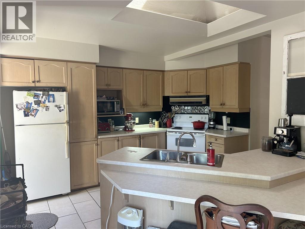 100 Stanley Street, Simcoe, Ontario  N3Y 1M4 - Photo 8 - 40857017