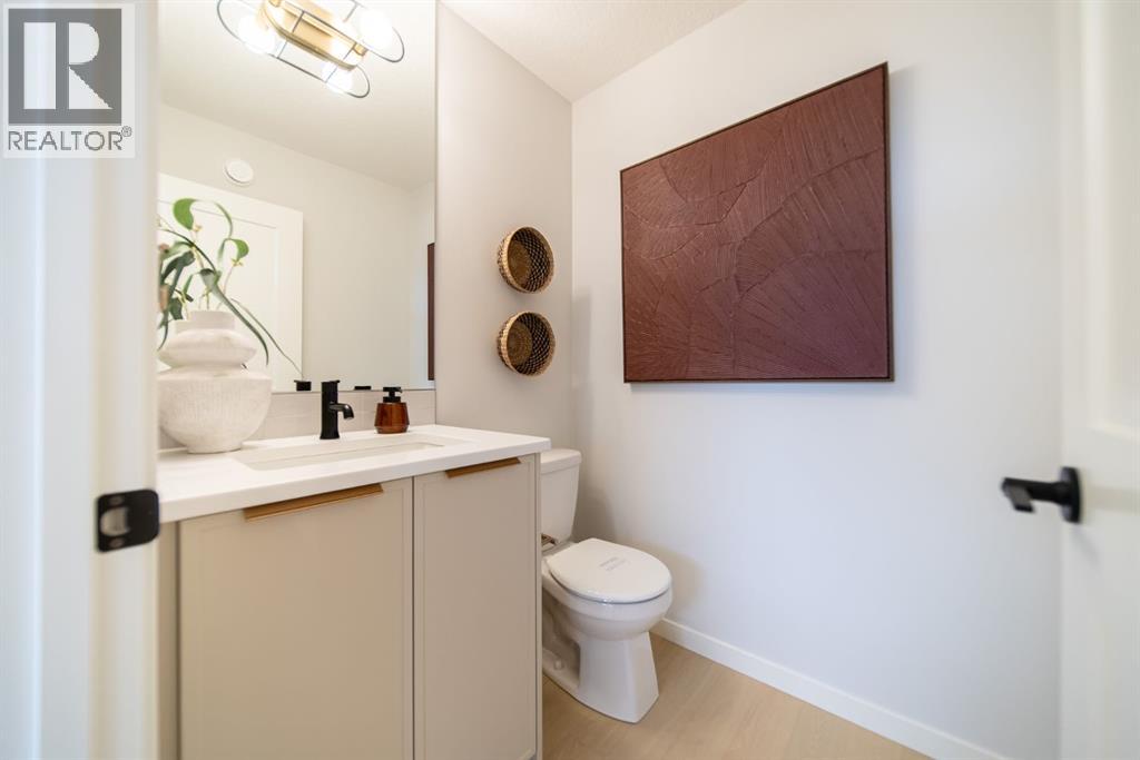 341 West Grove Lane SW, Calgary, Alberta  T3H 6K9 - Photo 27 - A2337620