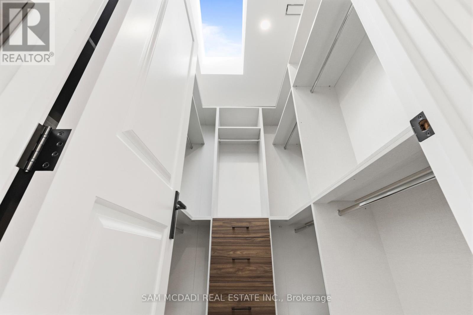 78 South Kingsway, Toronto, Ontario  M6S 3T3 - Photo 22 - W13581174