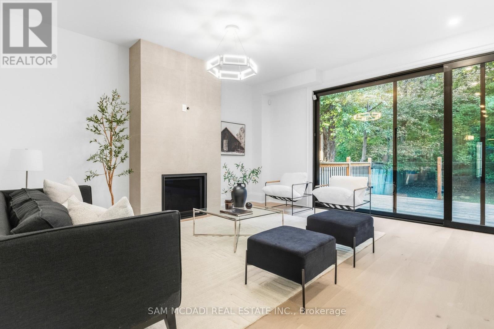 78 South Kingsway, Toronto, Ontario  M6S 3T3 - Photo 12 - W13581174