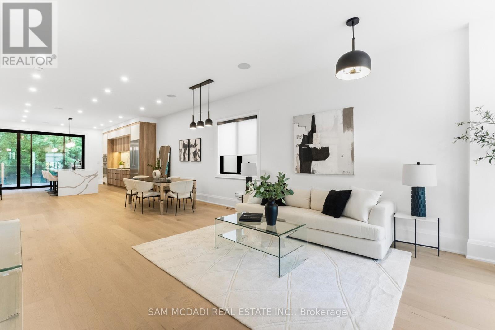 78 South Kingsway, Toronto, Ontario  M6S 3T3 - Photo 4 - W13581174