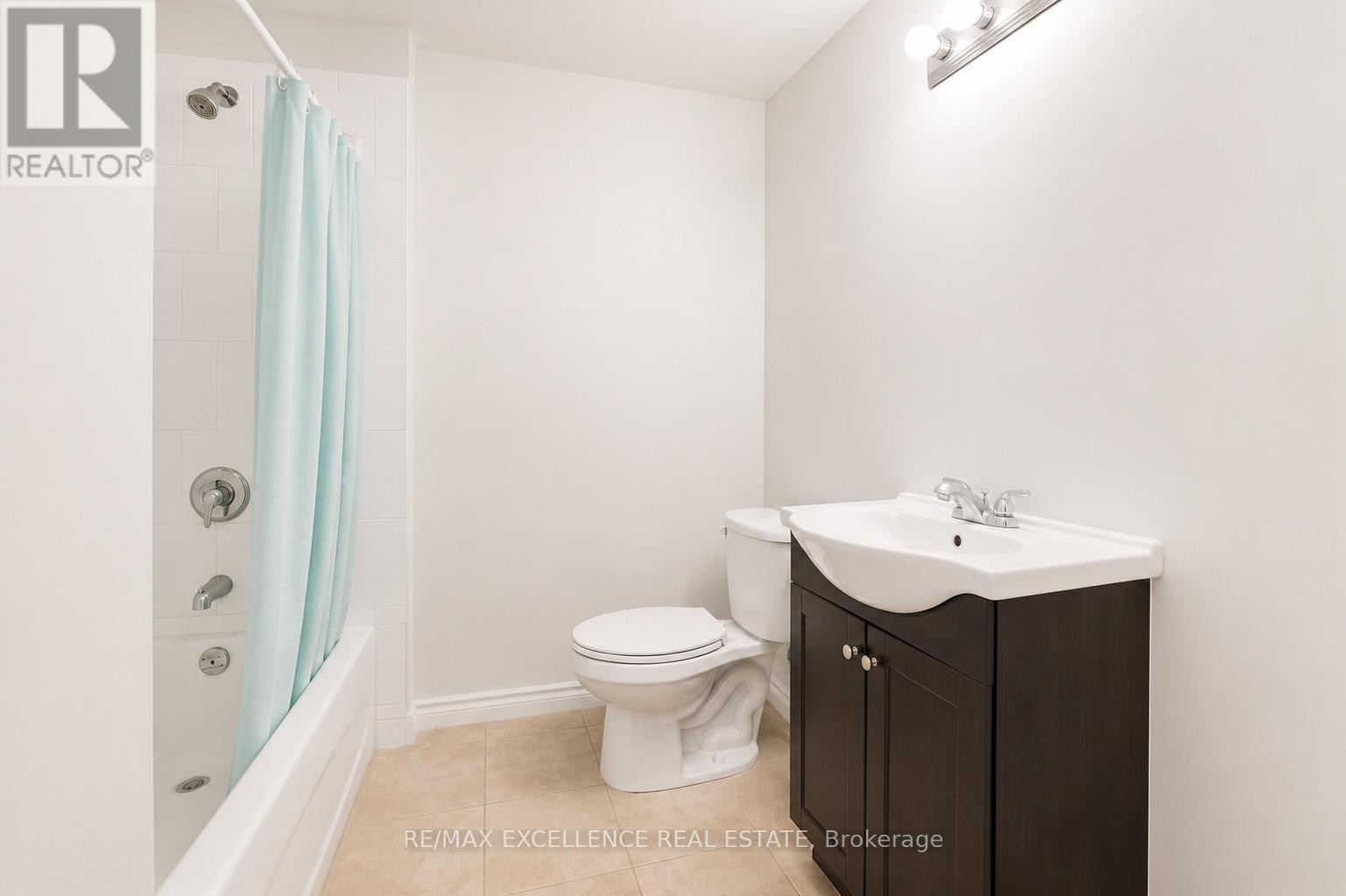 21 Castle Mountain Drive, Brampton, Ontario L6R 2W9 - Photo 38 - W13637424