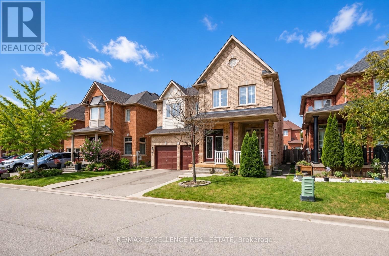 21 Castle Mountain Drive, Brampton, Ontario L6R 2W9 - Photo 4 - W13637424
