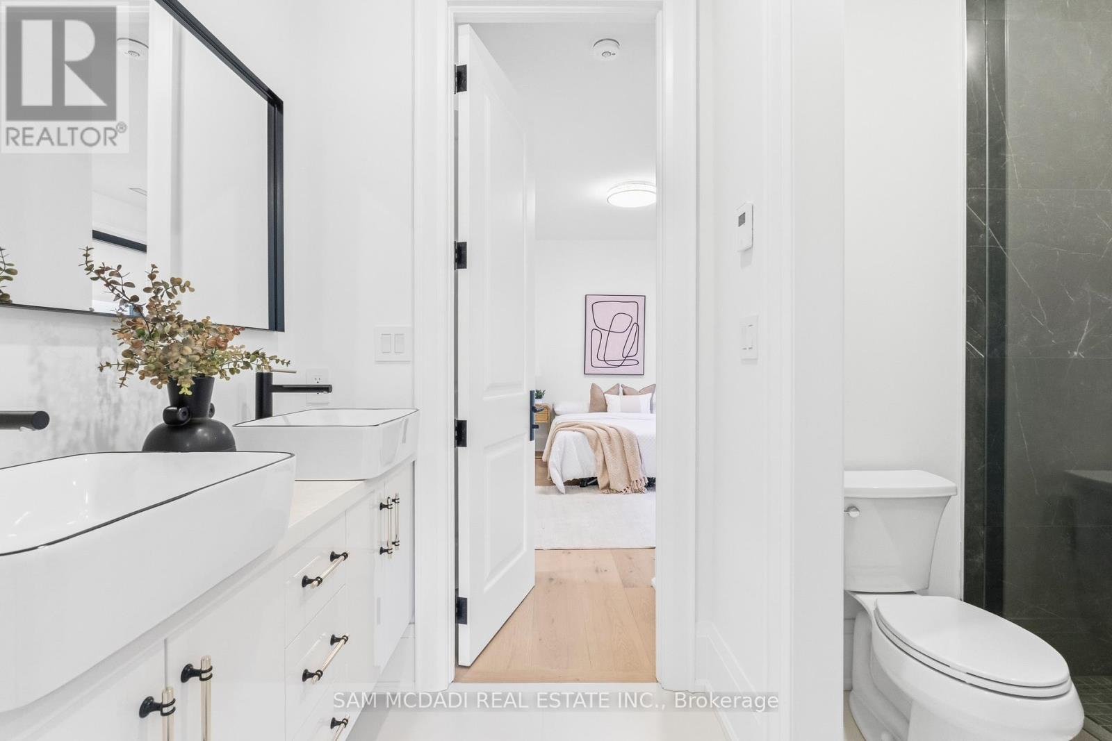 78 South Kingsway, Toronto, Ontario  M6S 3T3 - Photo 26 - W13581174