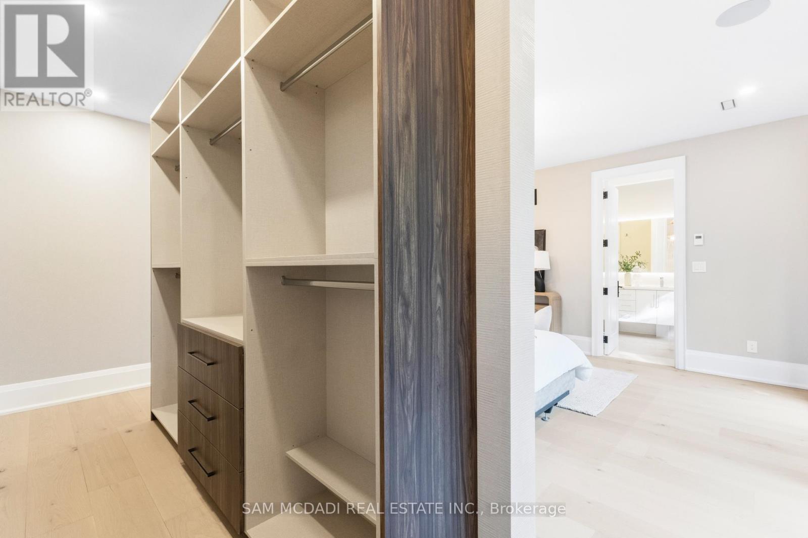 78 South Kingsway, Toronto, Ontario  M6S 3T3 - Photo 18 - W13581174