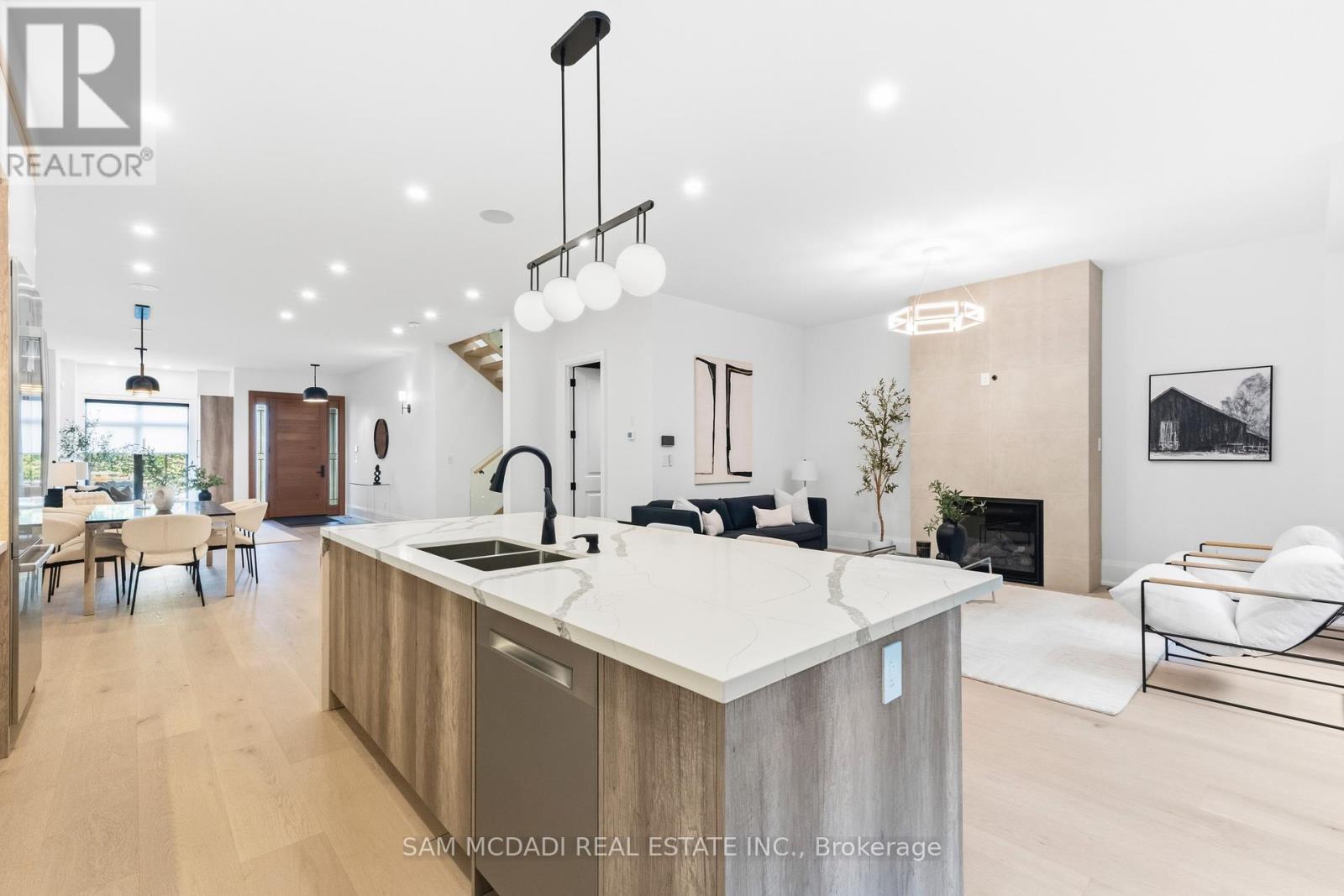 78 South Kingsway, Toronto, Ontario  M6S 3T3 - Photo 10 - W13581174