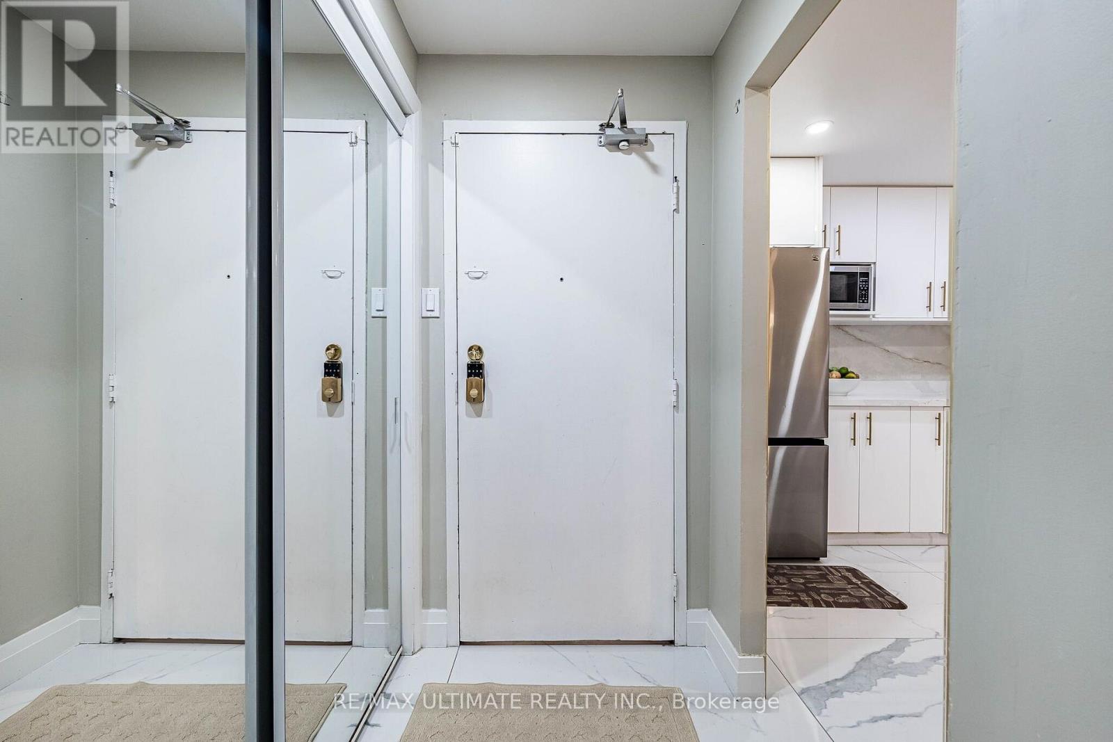 208 - 238 Albion Road, Toronto, Ontario  M9W 6A7 - Photo 4 - W13683256