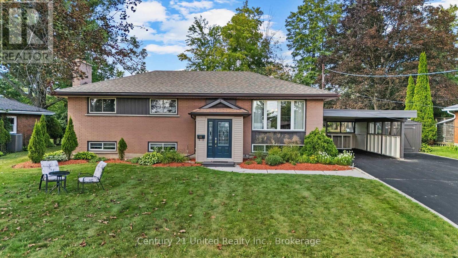 122 EARLWOOD DRIVE, Peterborough, Ontario