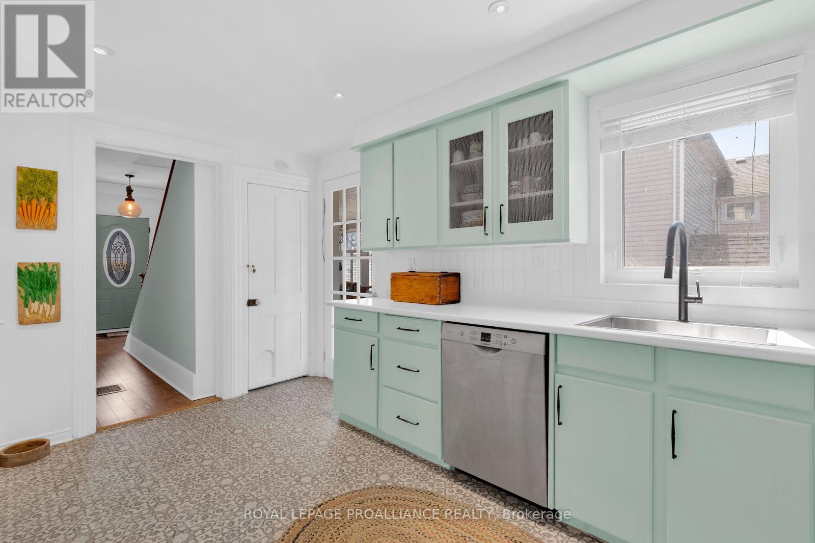 28 West Street, Prince Edward County, Ontario  K0K 3L0 - Photo 27 - X13700856