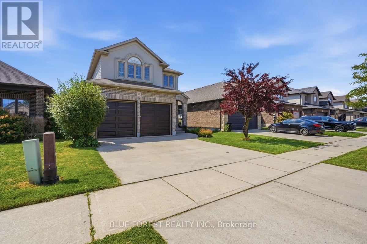 1832 Cherrywood Trail, London North, Ontario  N6H 0E2 - Photo 2 - X13700896