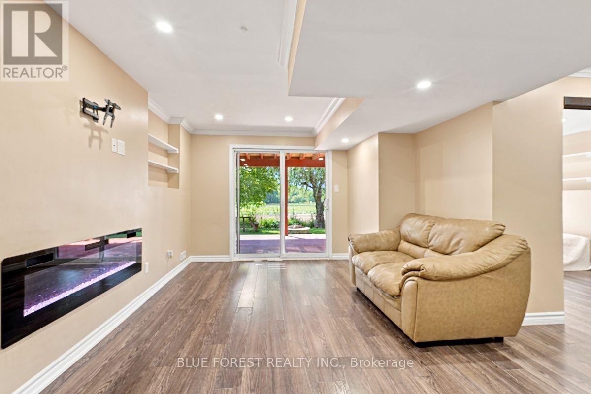 1832 Cherrywood Trail, London North, Ontario  N6H 0E2 - Photo 31 - X13700896