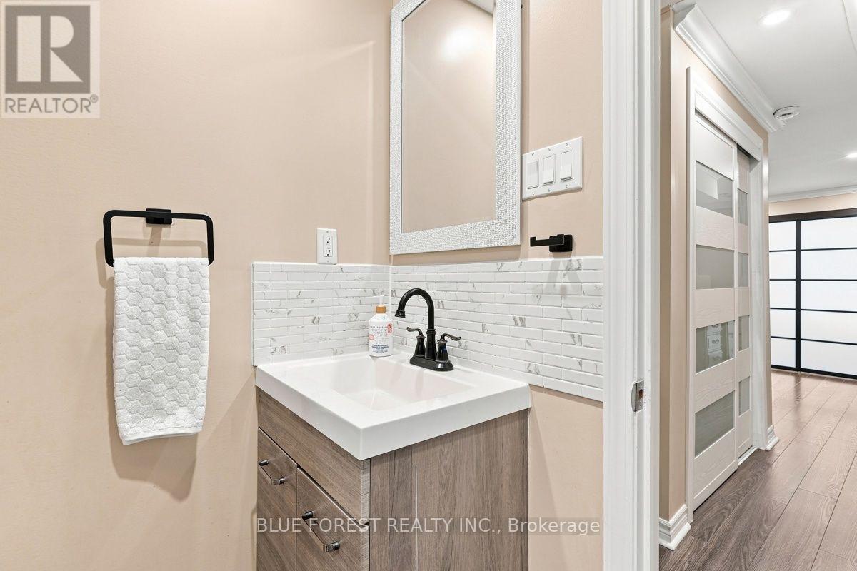 1832 Cherrywood Trail, London North, Ontario  N6H 0E2 - Photo 37 - X13700896