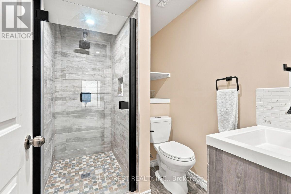1832 Cherrywood Trail, London North, Ontario  N6H 0E2 - Photo 38 - X13700896