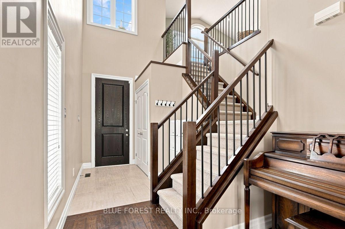 1832 Cherrywood Trail, London North, Ontario  N6H 0E2 - Photo 5 - X13700896
