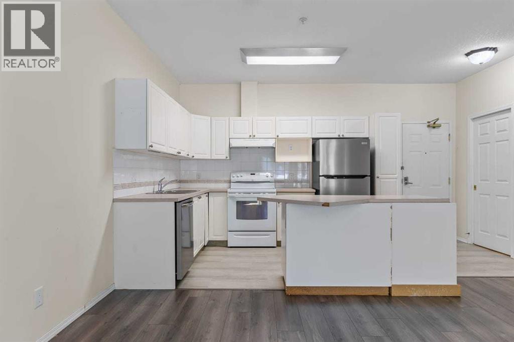 114, 2850 51 Street Sw, Calgary, Alberta T3E 6S7 - Photo 10 - A2338027
