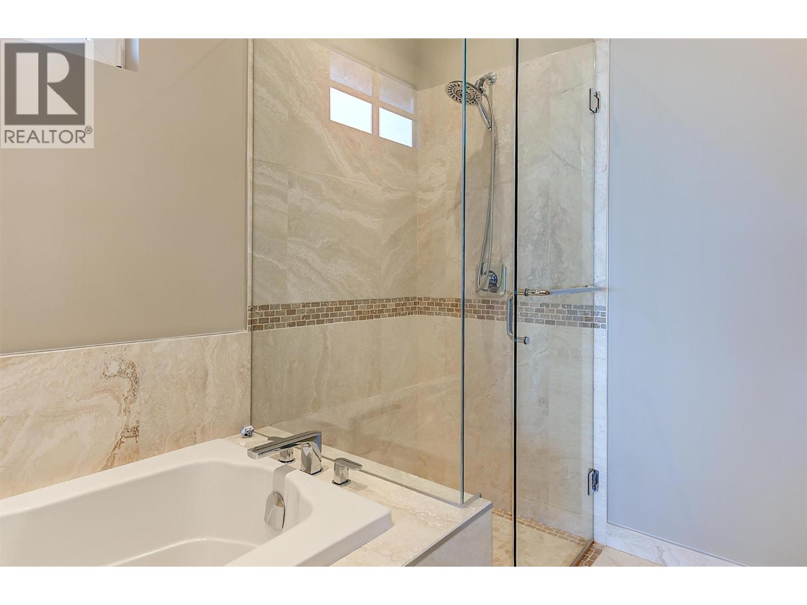 6172 Seymoure Avenue, Peachland, British Columbia  V0H 1X4 - Photo 33 - 10378765