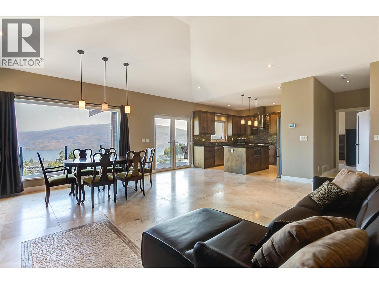 6172 Seymoure Avenue, Peachland, British Columbia  V0H 1X4 - Photo 8 - 10378765